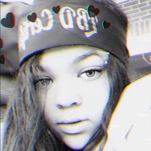 Meet your Posher, Desiree